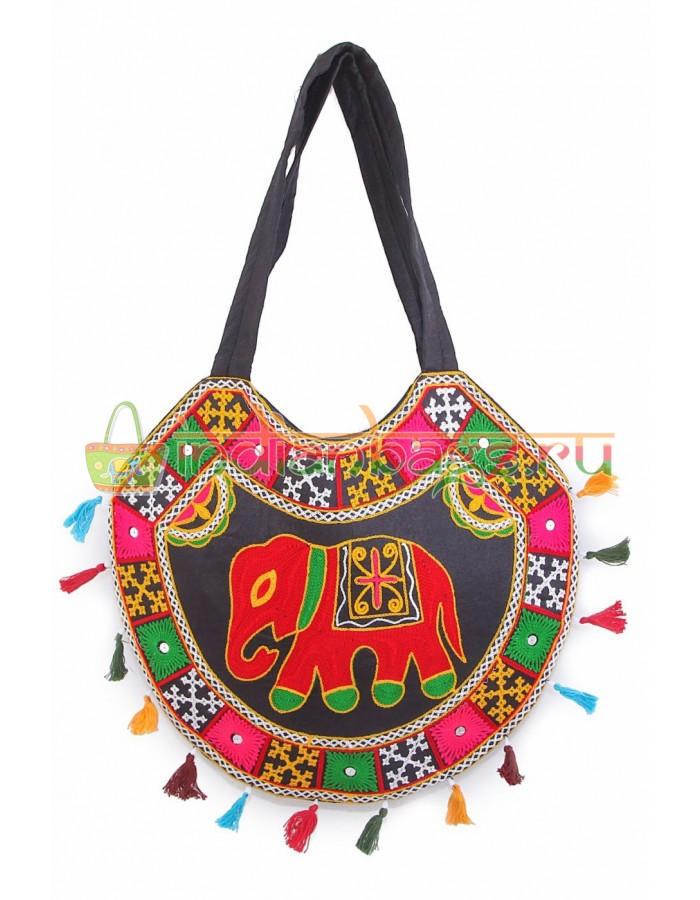 Купить женскую индийскую этно сумку черного цвета #618/1 в интернет-магазине индийских сумок «IndianBags.ru»